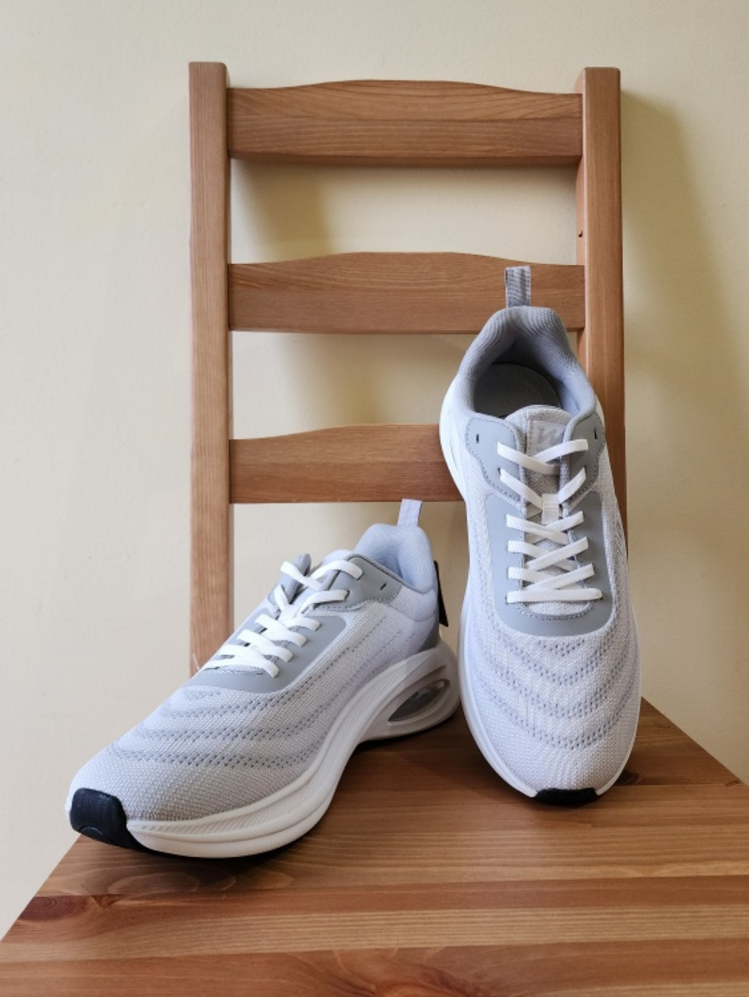 Running/Gym Shoes Brand New | Men Size 10 - photo 5