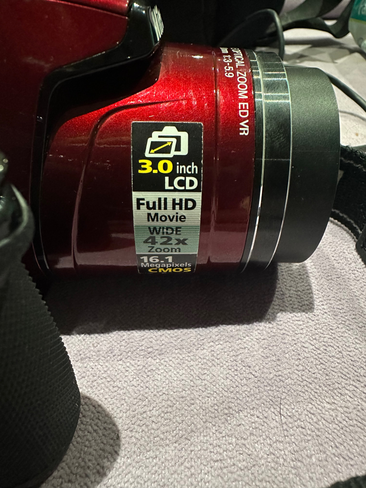 Nikon Digital Camera with 42x Optical Zoom - photo 2