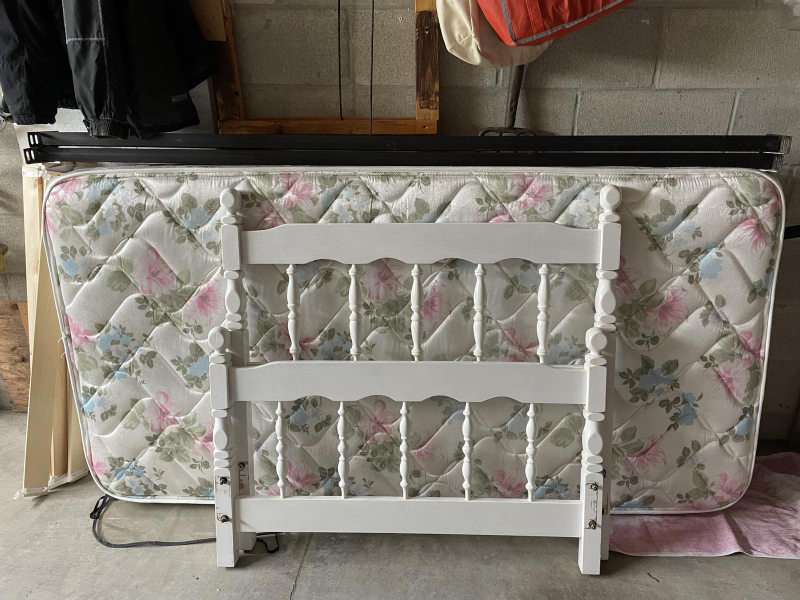 Free twin bed