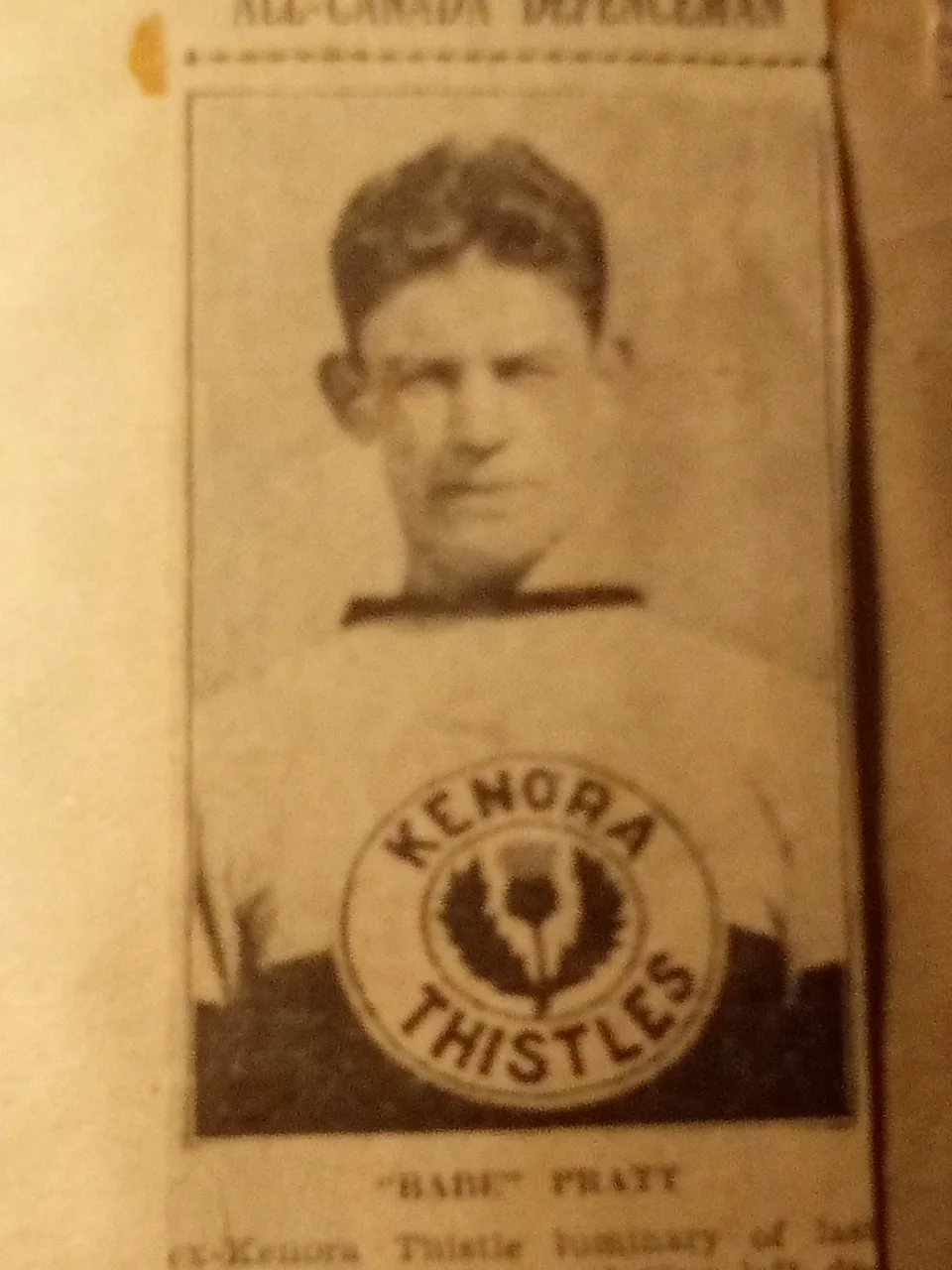 !932 1934 Newspaper Clippings Of Teams and Players thumbnail