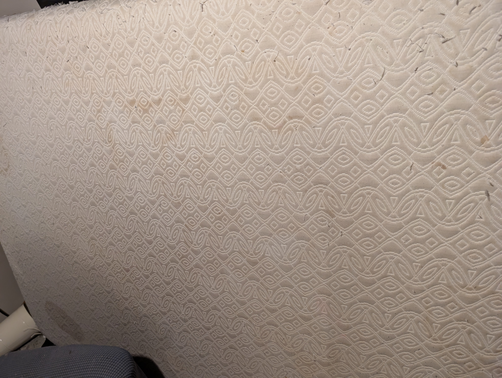 Queen size memory foam mattress - photo 2