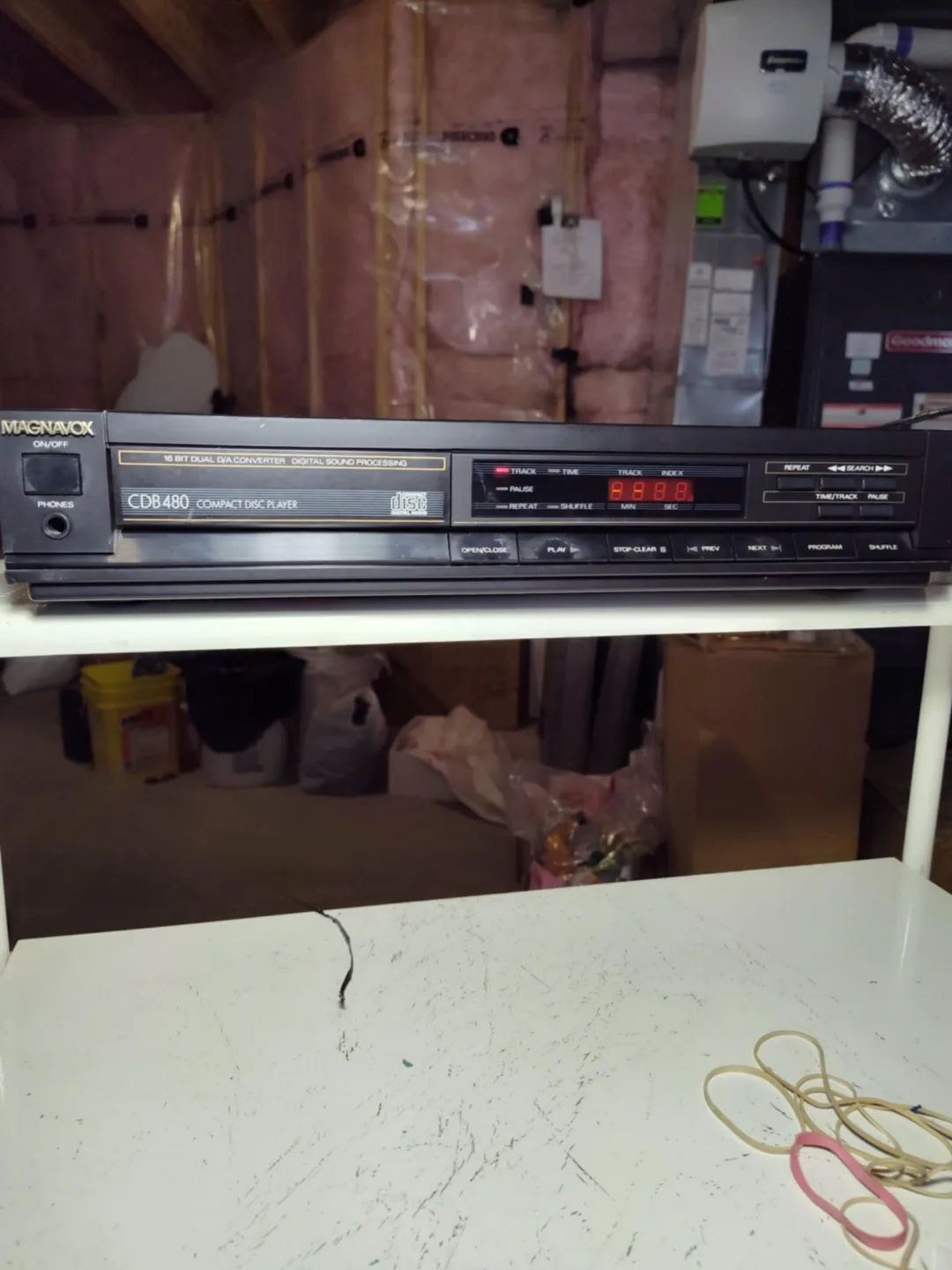 Magnavox CDB480 Compact Disc Player thumbnail