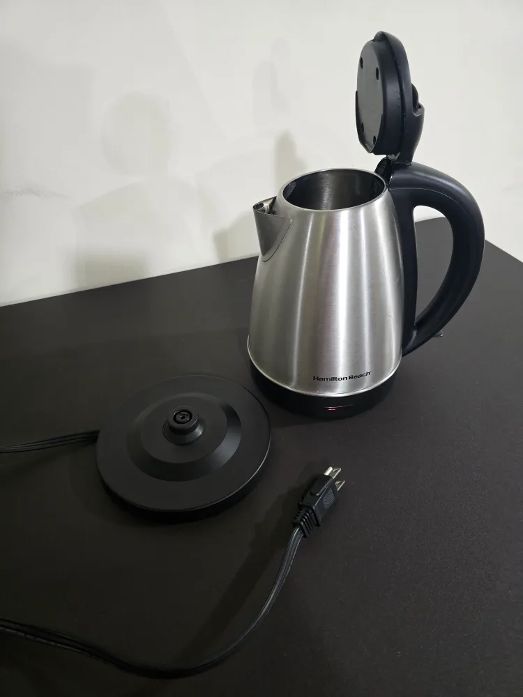 Hamilton Beach Electric Kettle - 1.7L image indicator(5)