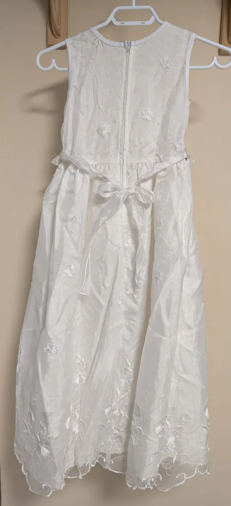 Elegant White Dress for Kids ~*Pre-Loved* image indicator(5)