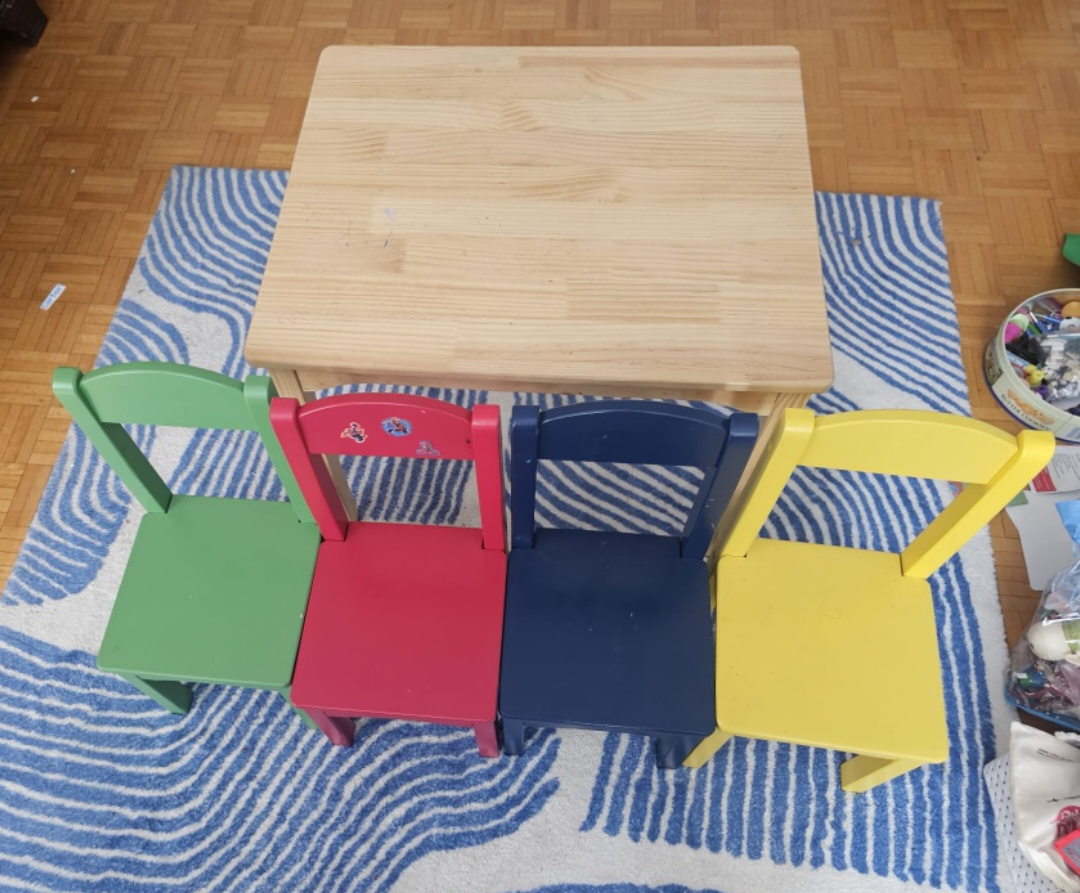 IKEA Children's Table & 4 Chairs - photo 2