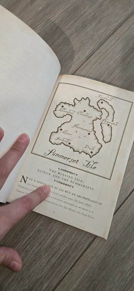 A Pocket Guide to the Empire - Elder Scrolls Collectible image indicator(4)