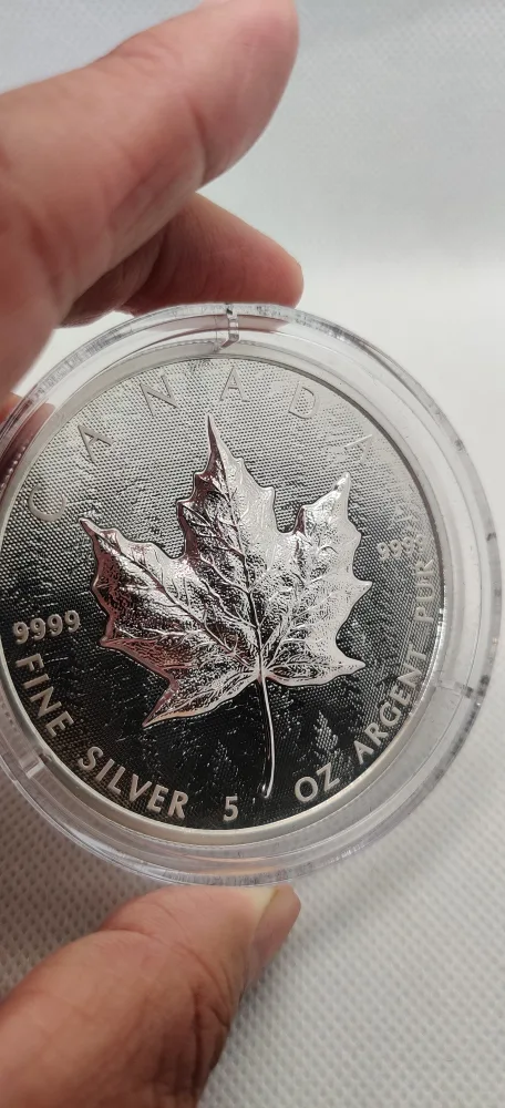 2024 RCM Canadian Maple Leaf Silver Coin image indicator(3)