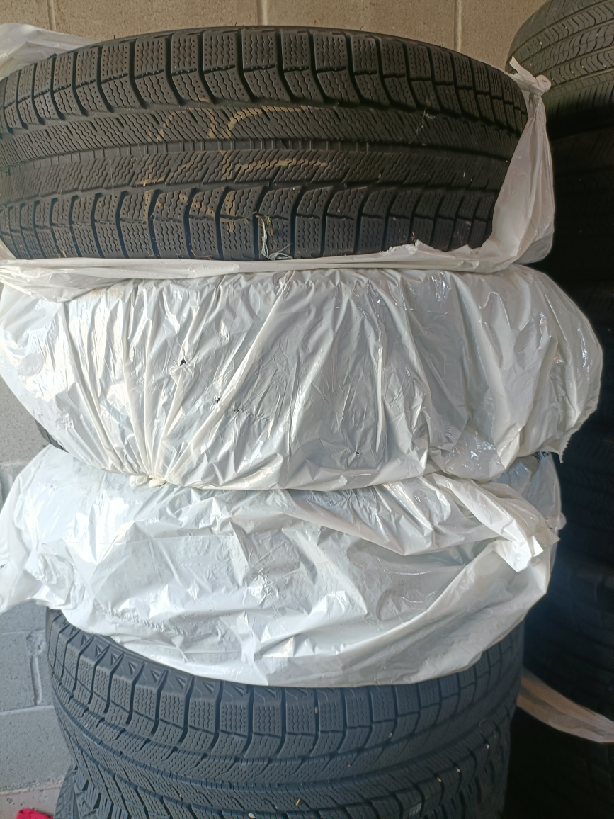 Michelin Latitude X-Ice Winter Tires - 235/65R18 + free mats