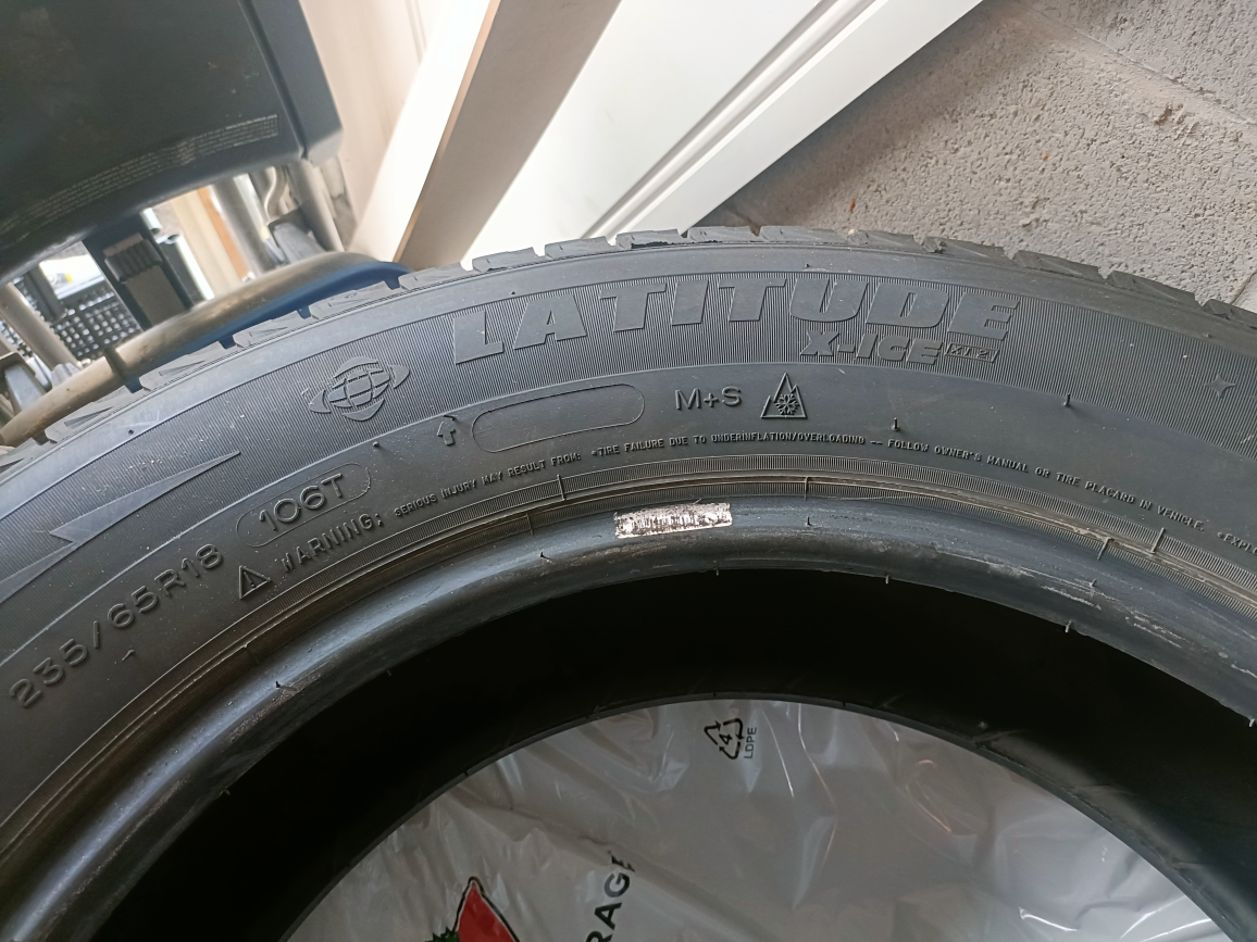 Michelin Latitude X-Ice Winter Tires - 235/65R18 + free mats - photo 4