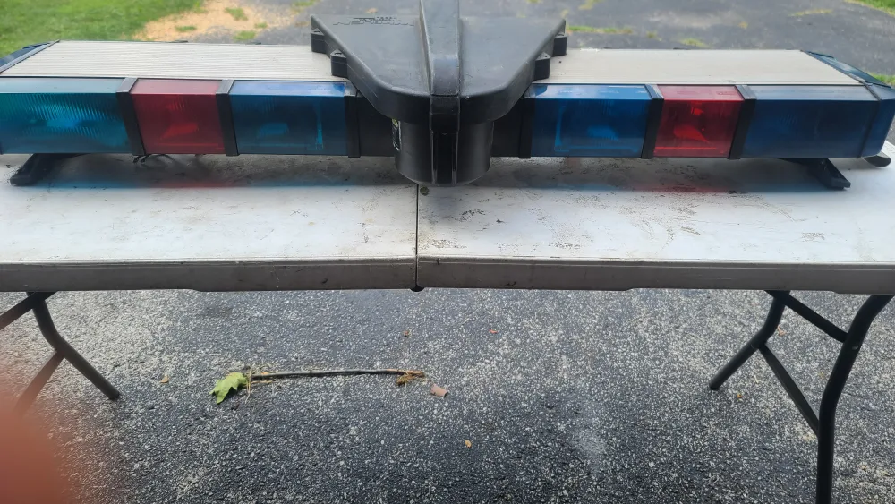 WHELEN CPD LIGHT BAR image indicator(9)