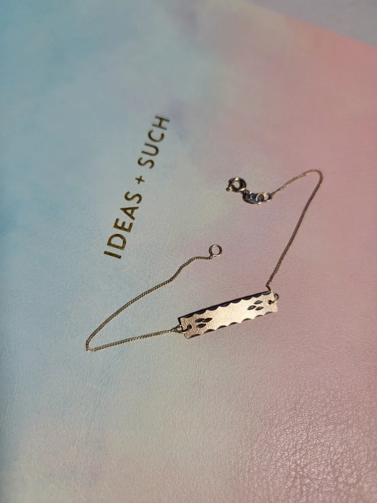 Solid 10K Gold Bar Bracelet thumbnail