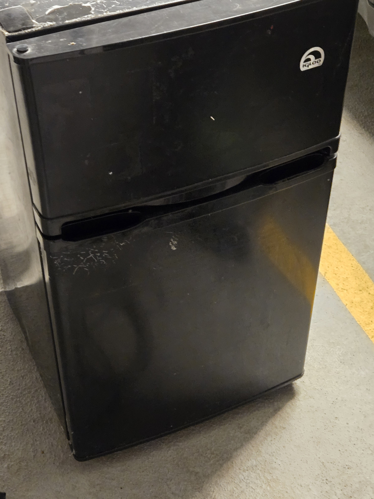 Black Mini Fridge - photo 4