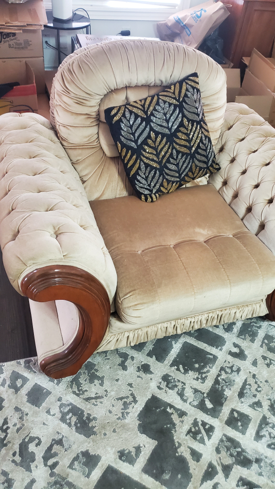Beige color sofa set  - 6 seater - photo 4