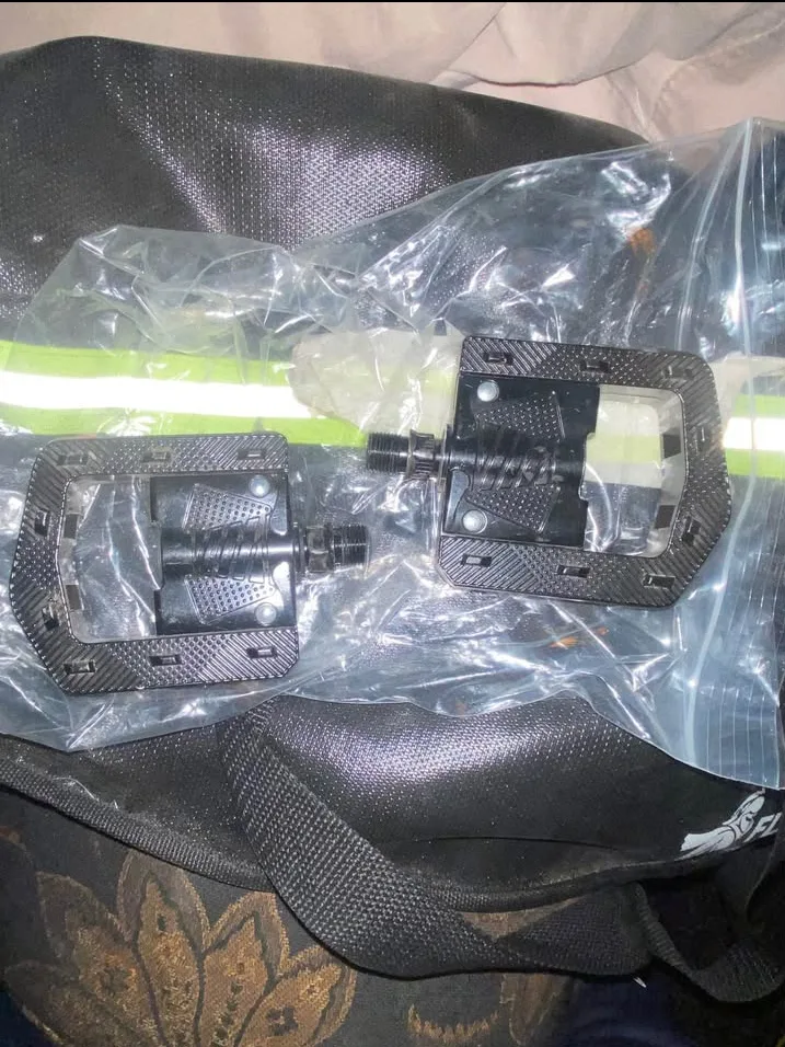 New Bike Pedals image indicator(2)