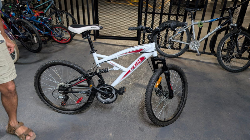 CCM Full-Suspension Mountain Bike - 16" Frame - photo 3