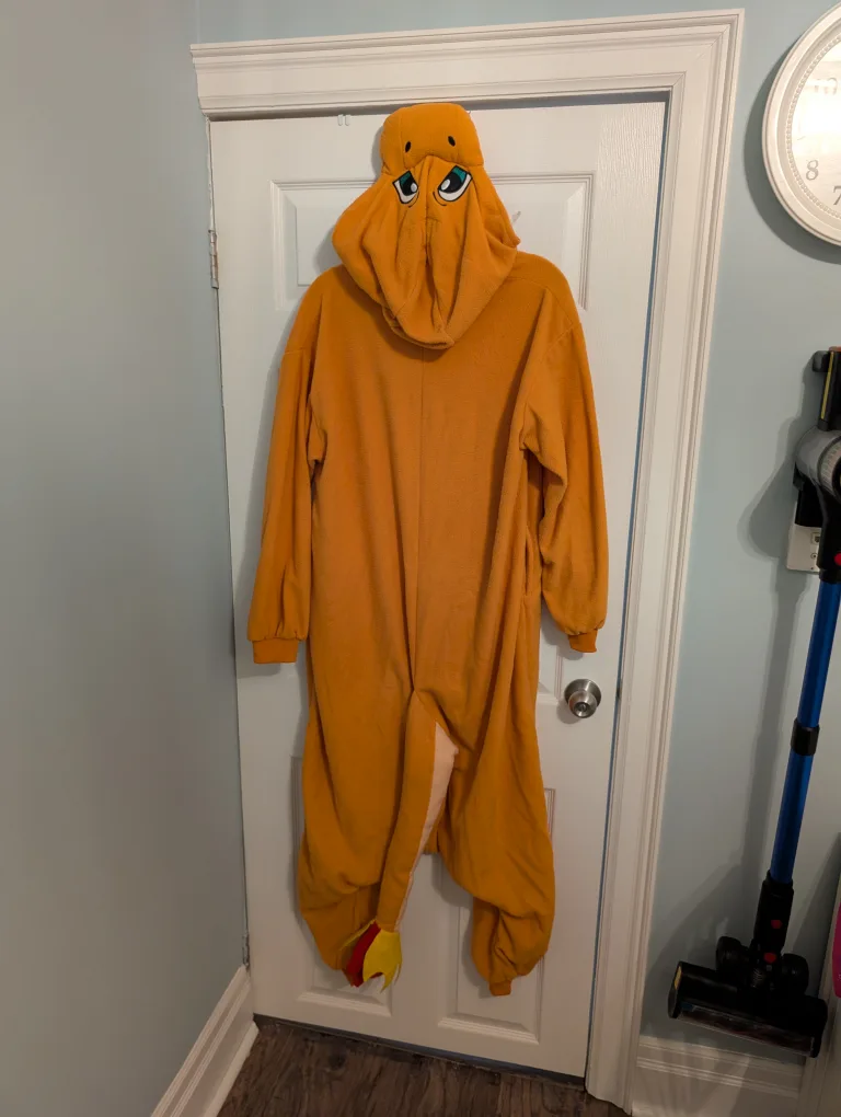 Charmander Onesie image indicator(5)