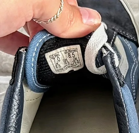 Unisex Vans Sneakers - Blue, Navy & White M 7 / W 8.5 image indicator(7)