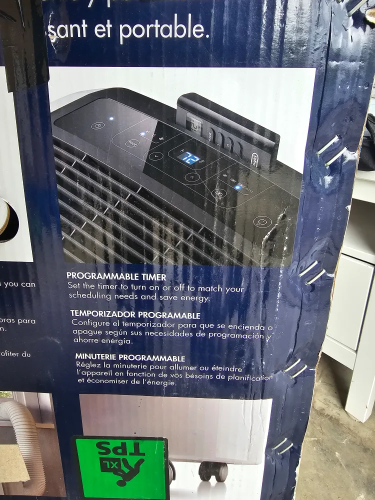 White DeLonghi Penguin Portable Air Conditioner image indicator(9)