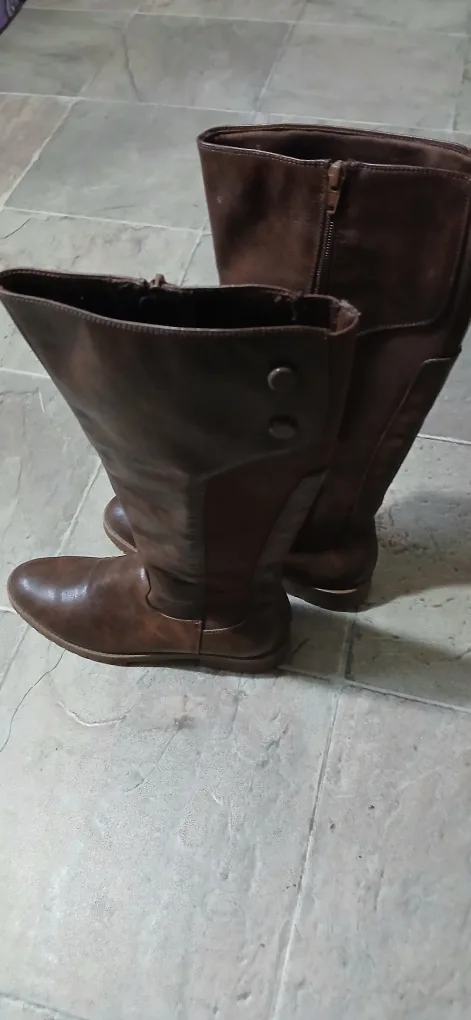 Women's Quality Leather Boots thumbnail