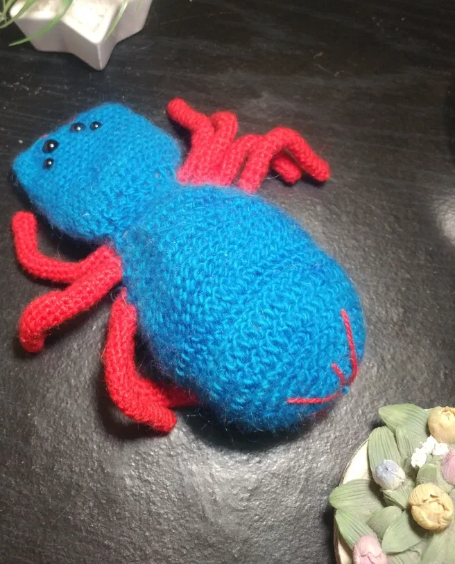 Handmade Crochet Spider image indicator(2)