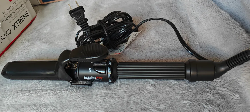 BaBylissPRO Ceramix Xtreme 1 1/4" Curling Iron image indicator(4)