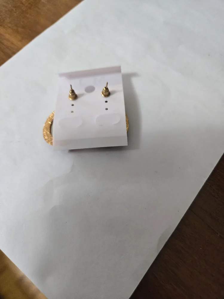 MJ Red Teardrop Earrings image indicator(2)