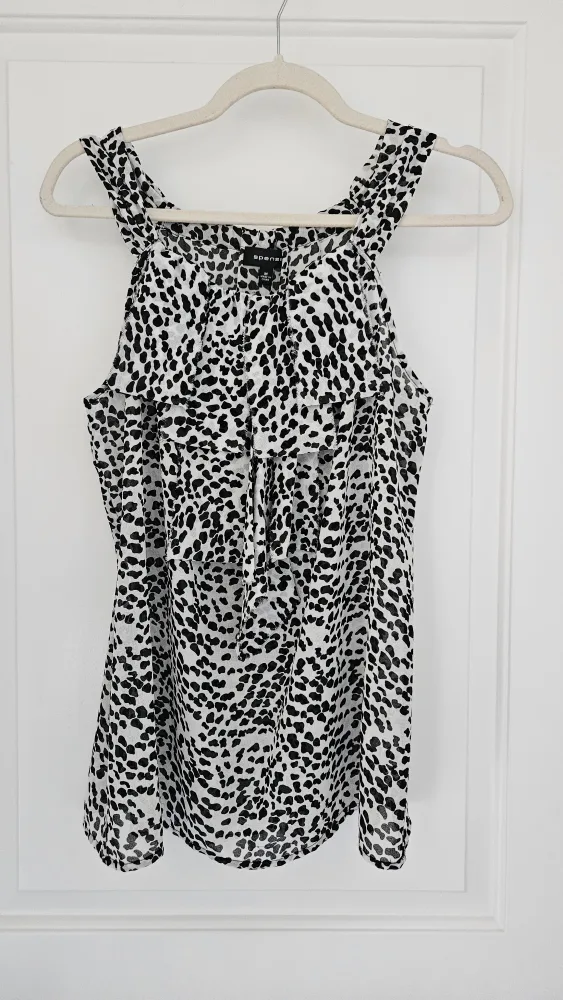 Spense Black & White Print Top - Size M thumbnail