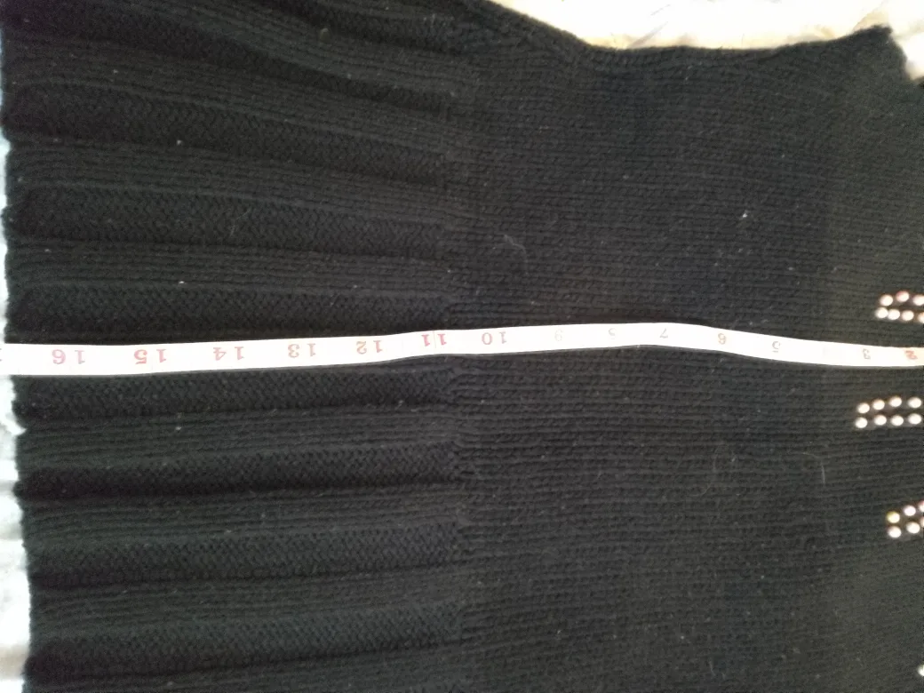 Black Knit Top #freecycle 🥕🌟 image indicator(3)