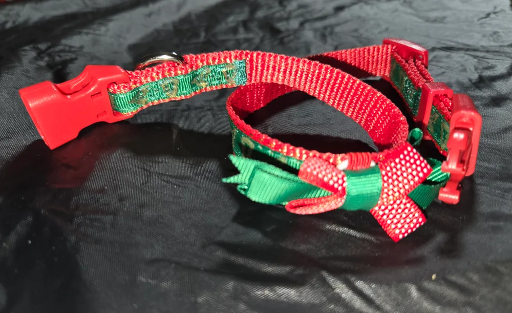 Christmas Dog Collar with Bow - Size Small image indicator(7)