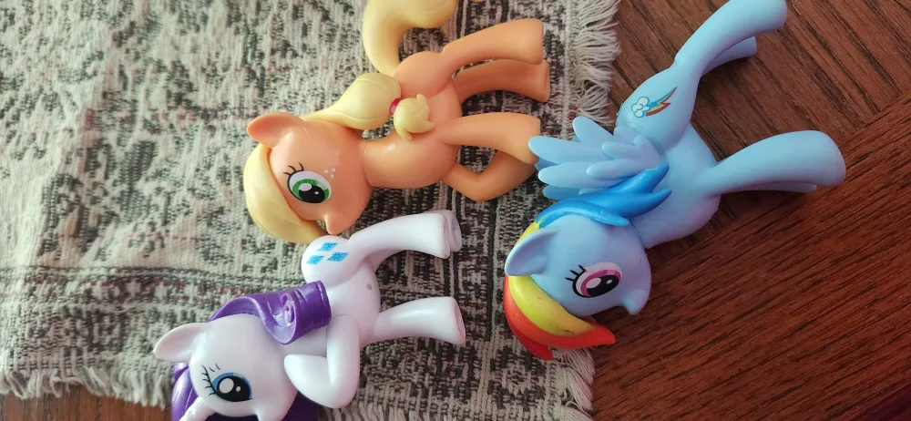 My Little Pony Figures🥕 thumbnail