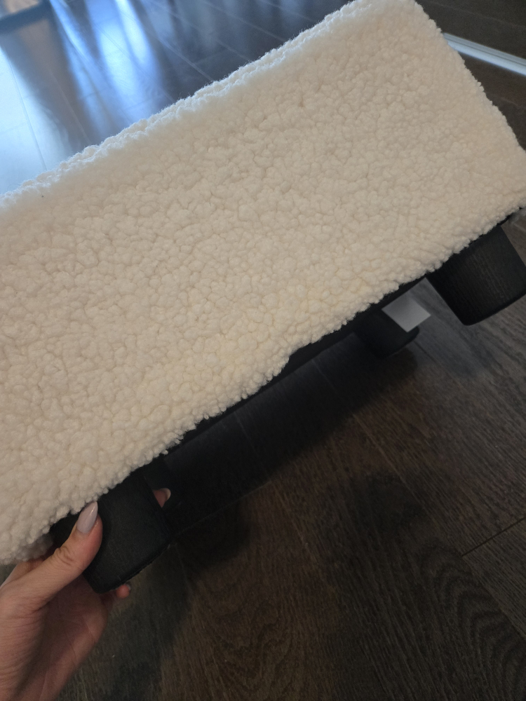 Sherpa foot stool - photo 2
