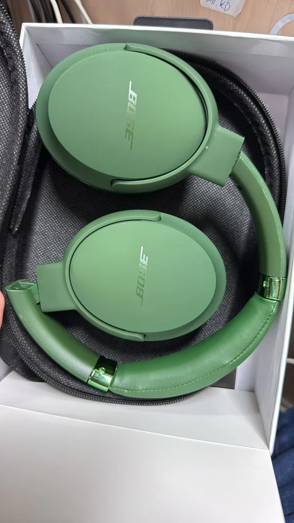 🇨🇦🍀Bose QuietComfort Headphones - Green, Noise image indicator(4)
