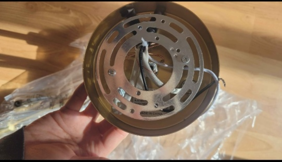 Ceiling light - photo 3