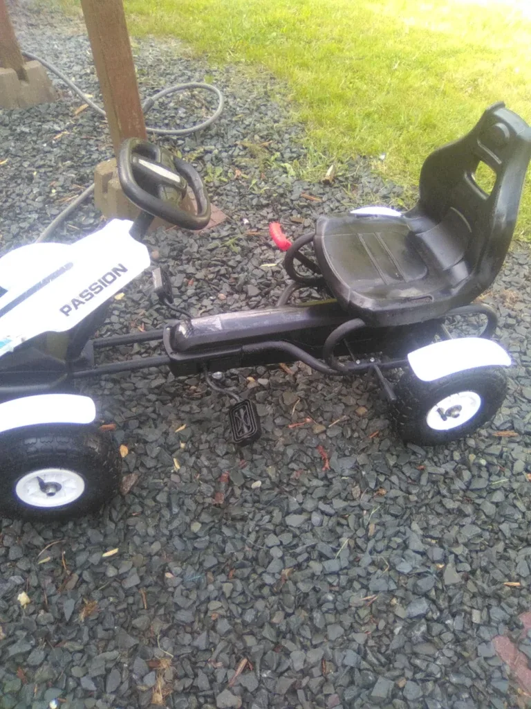 Kids' Pedal Go-Kart thumbnail