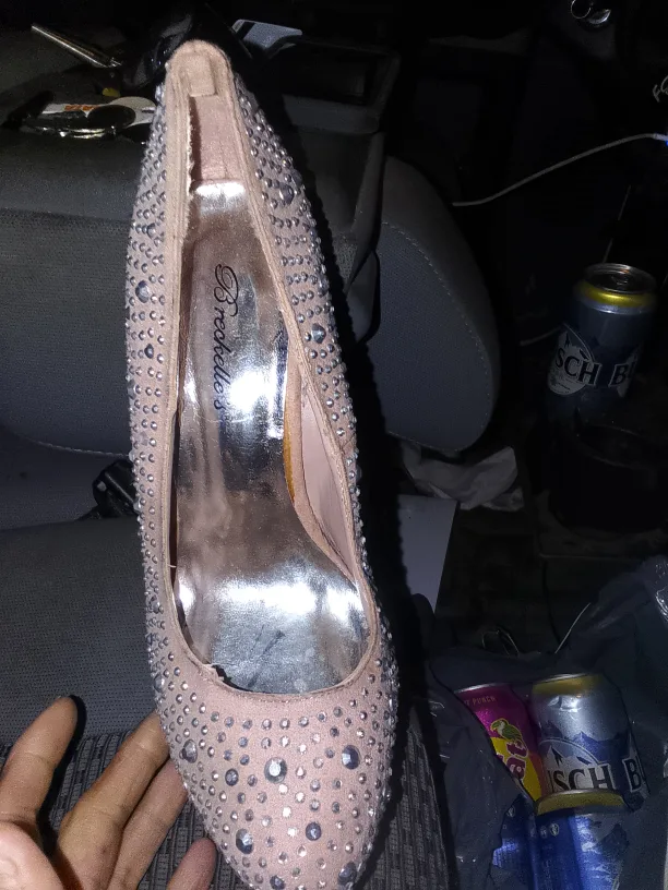 Glamorous Heels - Gianmarco Lorenzi & Brookelle's image indicator(2)