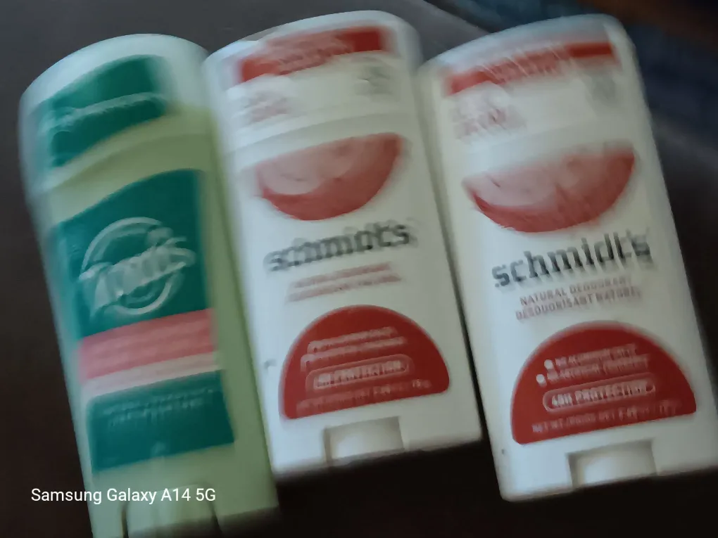 4 x laddies Deodorant thumbnail