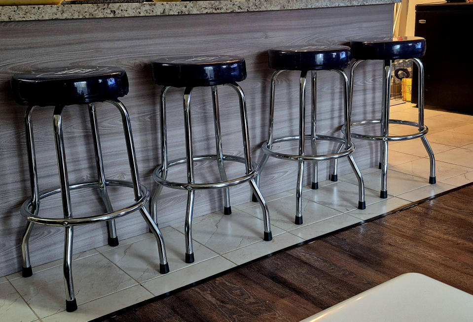 Toronto Maple Leafs Bar Stools - photo 3