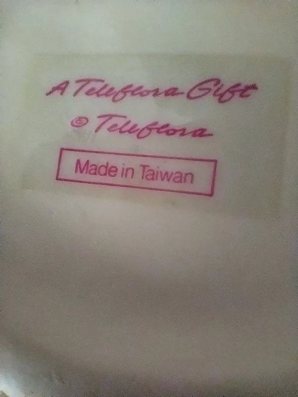 Teleflora Ceramic Basket image indicator(5)