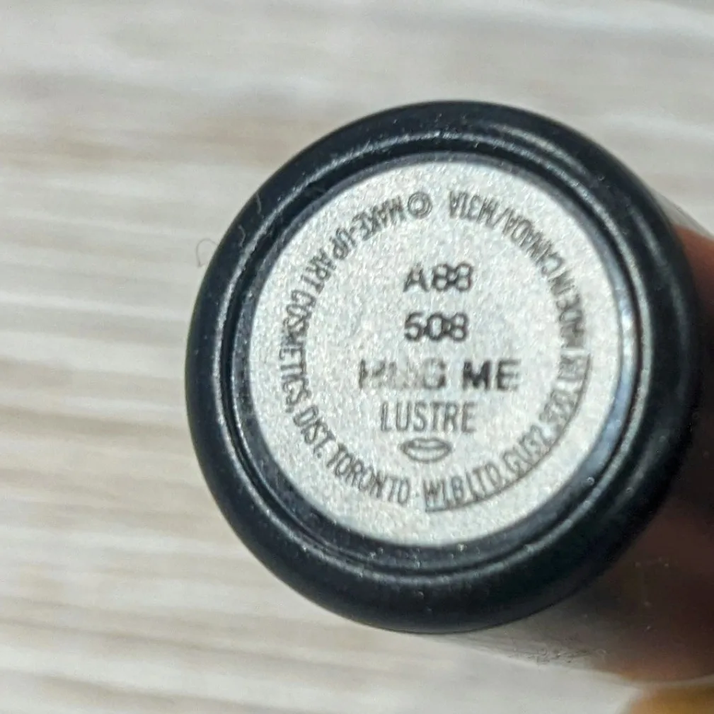 MAC 'Hug Me' Lustre Lipstick - almost New image indicator(3)