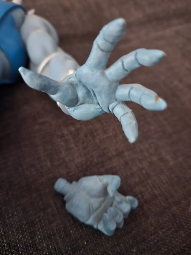 Mezco Thundercats Panthro 14"  Action Figure image indicator(4)