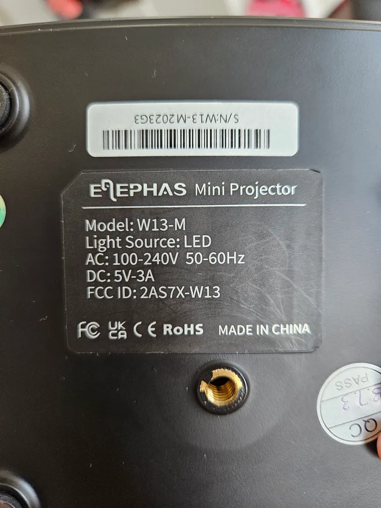 Elephas Mini Projector with Carrying Case image indicator(4)