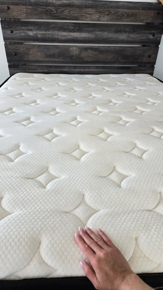 Mattress queen size + plastic cover image indicator(2)