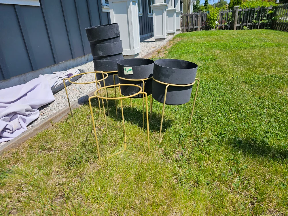 5 x Planter pots with stands thumbnail