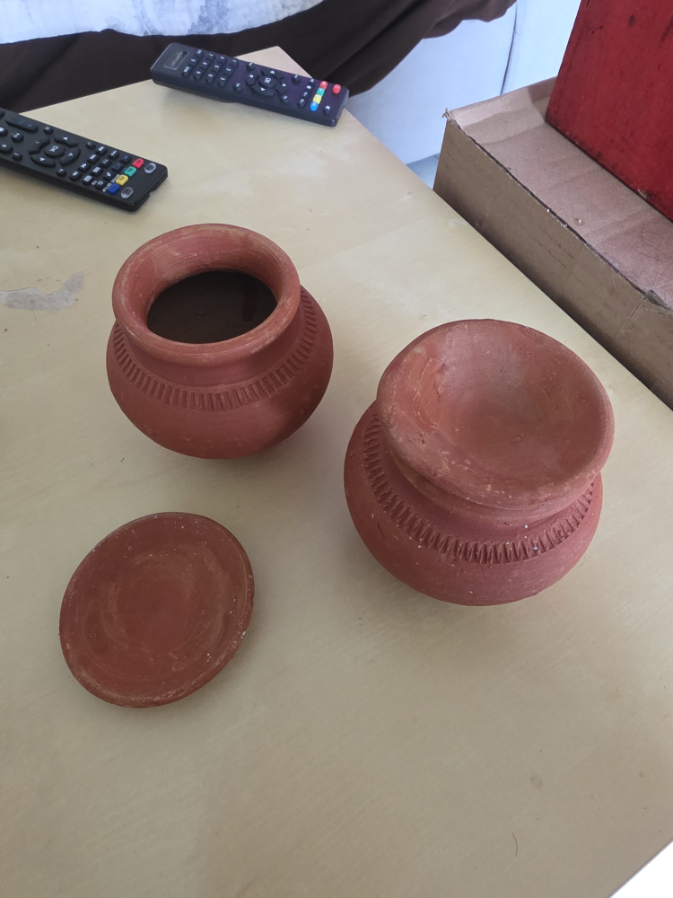 Set of Terracotta Pots with Lids