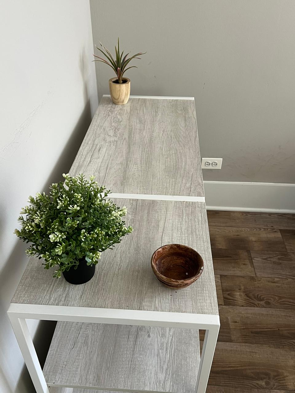 Office Chair and Desk - photo 2