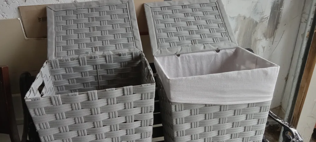Set of Two Woven Laundry Baskets with Lids image indicator(2)