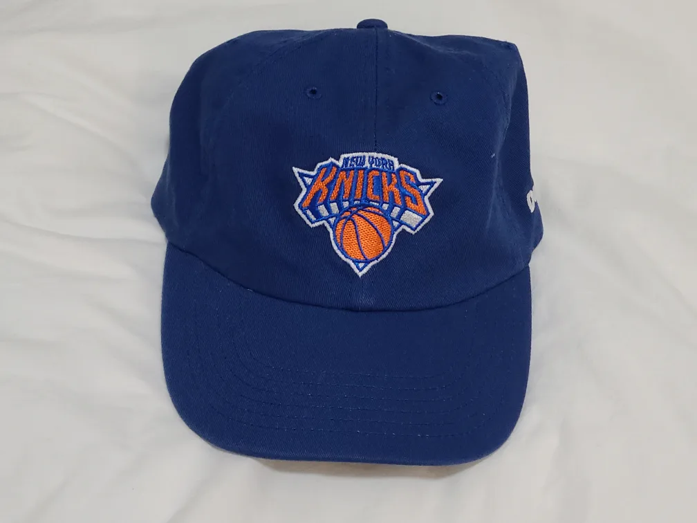 [새상품] 남녀공용 양키스, 뉴욕 닉스, vineyard vines 모자 1개당 $15 image indicator(3)