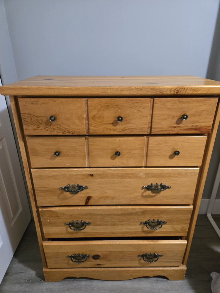 Wooden Dresser - 7 Drawers