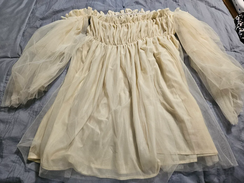 Off-the-Shoulder Dress thumbnail