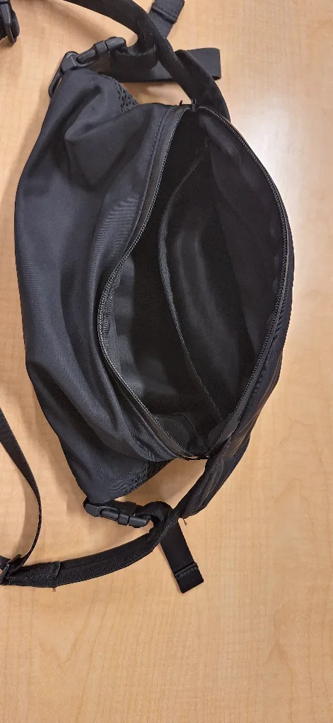 Lululemon All Hours Belt Bag image indicator(2)